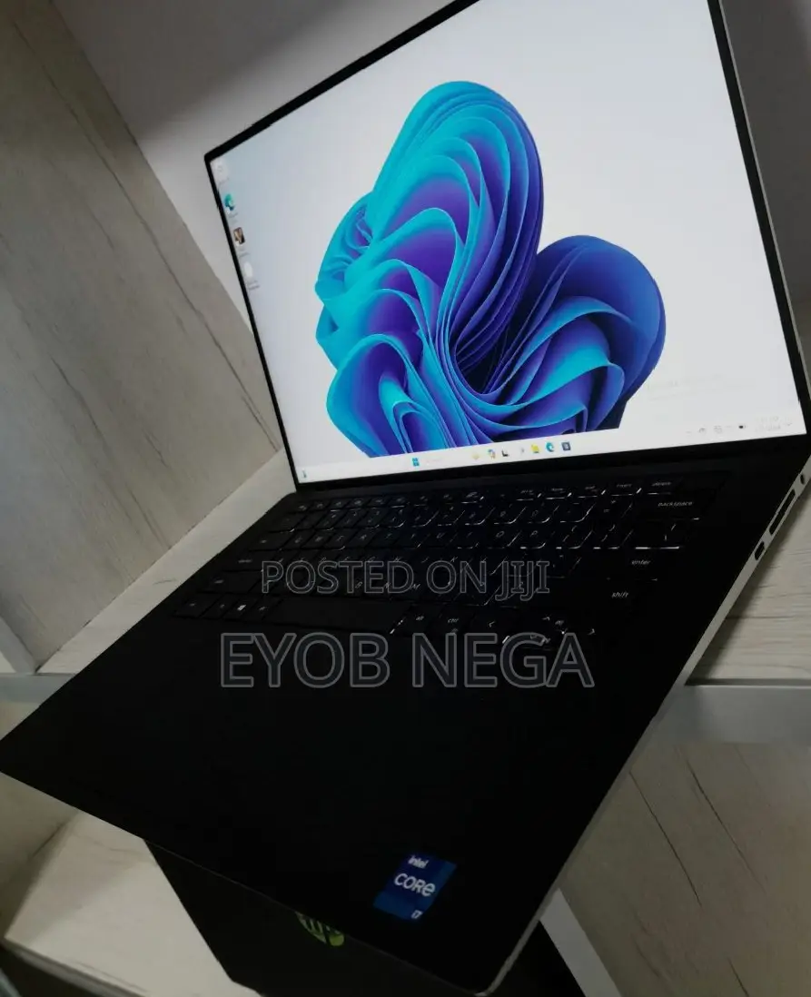 New Laptop Dell XPS 15 16GB Intel Core I7 SSD 1T