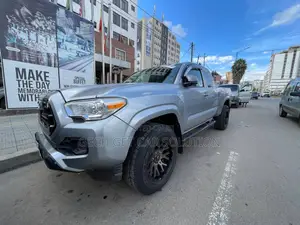 Toyota Tacoma 2017 Silver