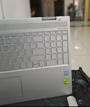 New Laptop HP Envy X360 8GB Intel Core I7 SSD 512GB