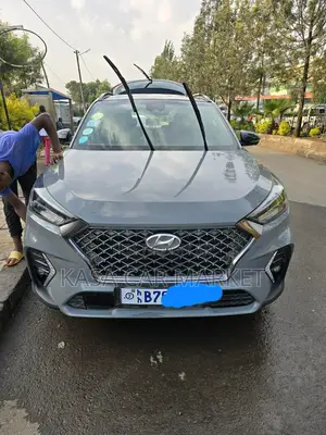 Photo - Hyundai Tucson Limited FWD 2020 Blue