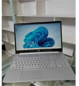 New Laptop HP Stream Notebook 8GB AMD Ryzen 3 SSD 256GB