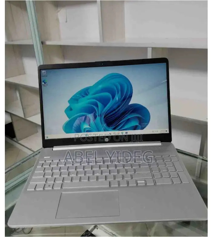 New Laptop HP Stream Notebook 8GB AMD Ryzen 3 SSD 256GB