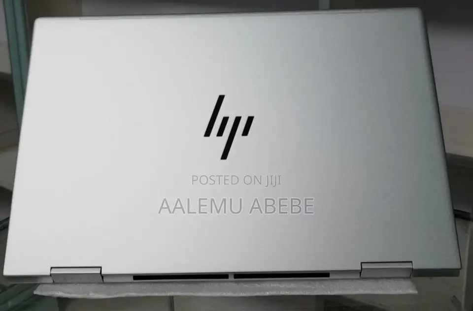 New Laptop HP Envy X360 8GB Intel Core I5 SSD 512GB