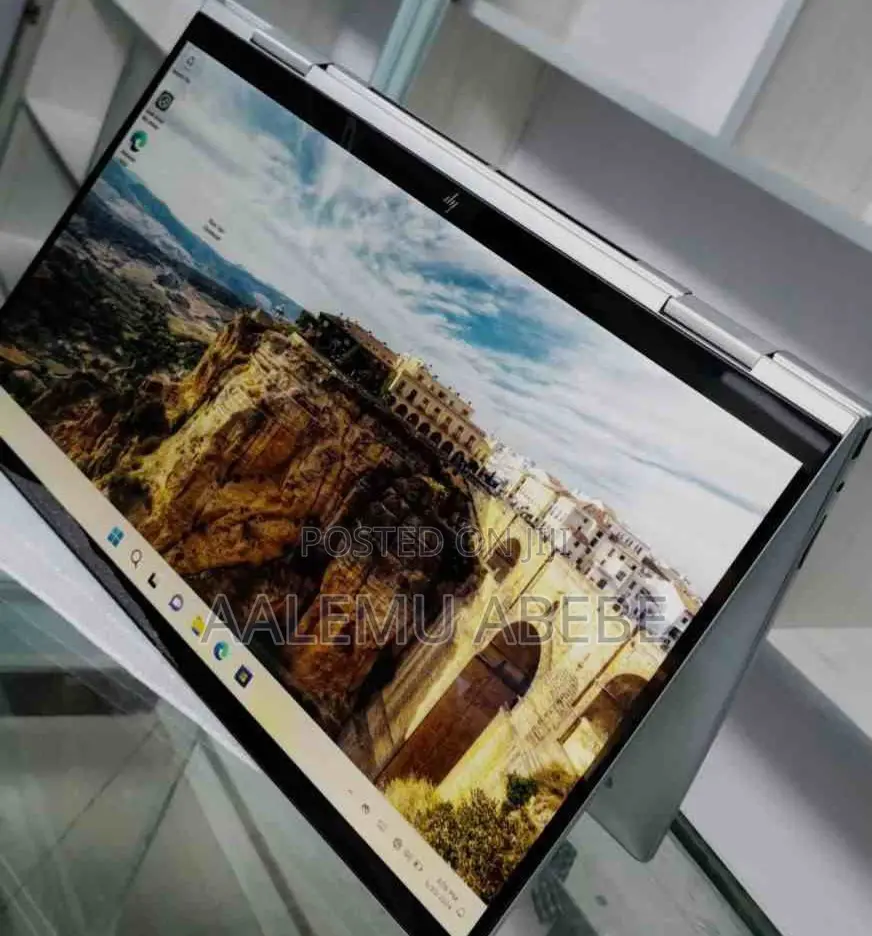 New Laptop HP Envy X360 8GB Intel Core I5 SSD 512GB