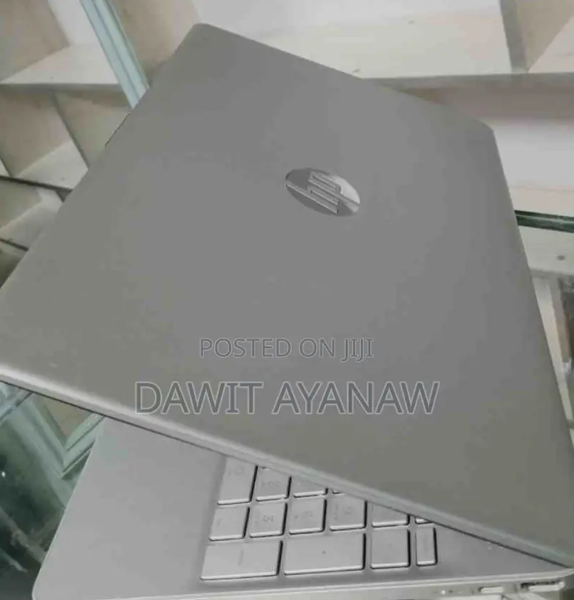 New Laptop HP Stream Notebook 8GB AMD Ryzen 3 SSD 256GB