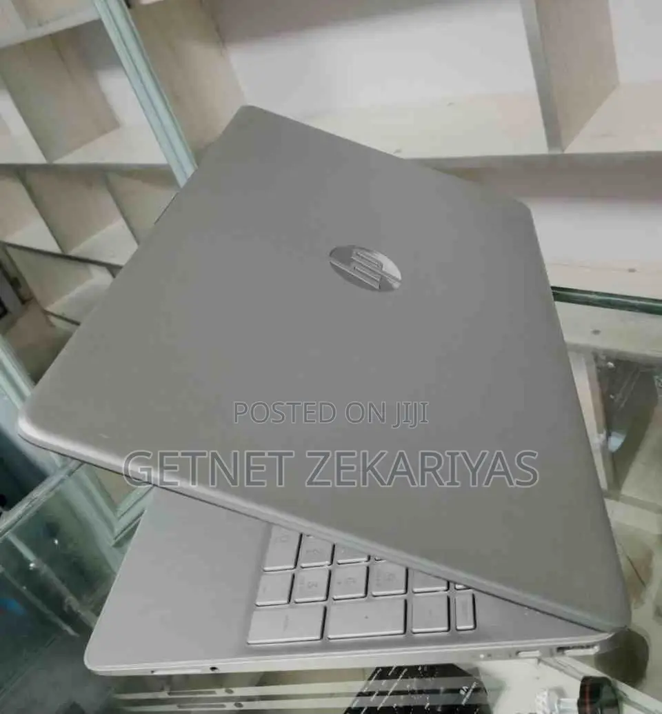 New Laptop HP Stream Notebook 8GB AMD Ryzen 3 SSD 256GB