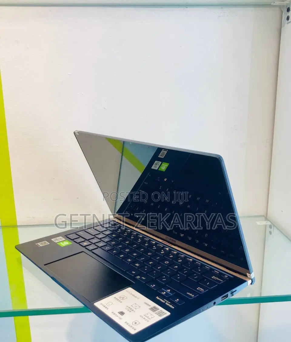 New Laptop Asus Zenbook Duo 14 8GB Intel Core I7 SSD 512GB