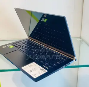 New Laptop Asus ZenBook 13 UX331UN 8GB Intel Core I7 SSD 512GB