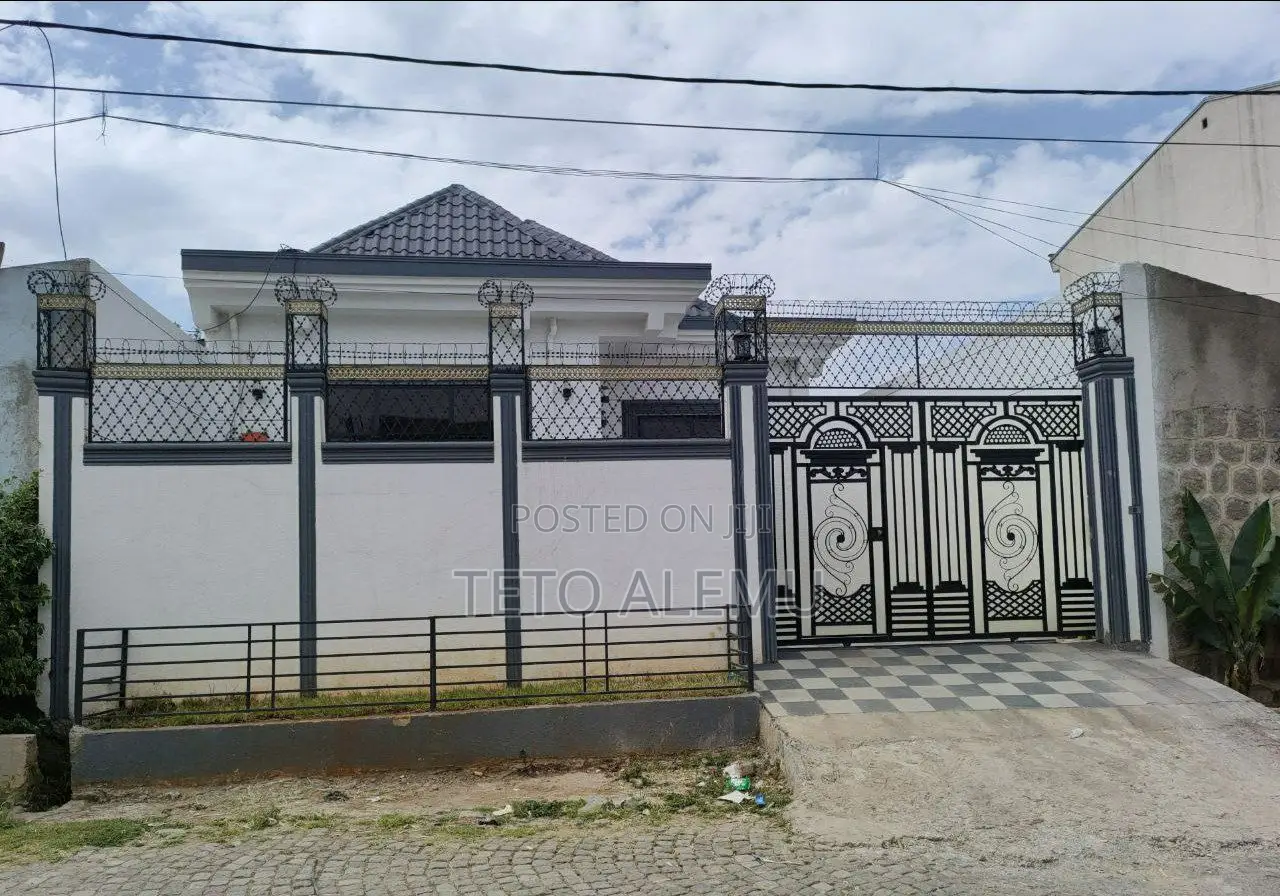 3bdrm Villa in የሚሸጥ ቪላ Cmc አካባቢ, Yeka for sale