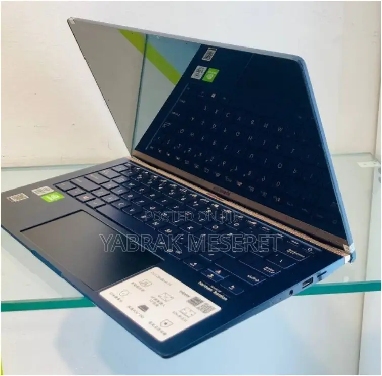 New Laptop Asus ZenBook Pro 15 UX580GE 16GB Intel Core I7 SSD 512GB