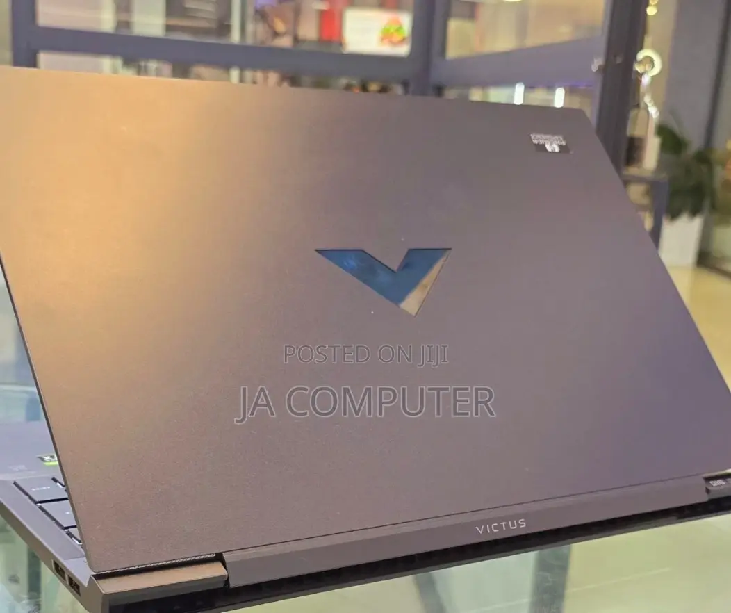 New Laptop HP Victus 15 16GB Intel Core I7 SSD 1T