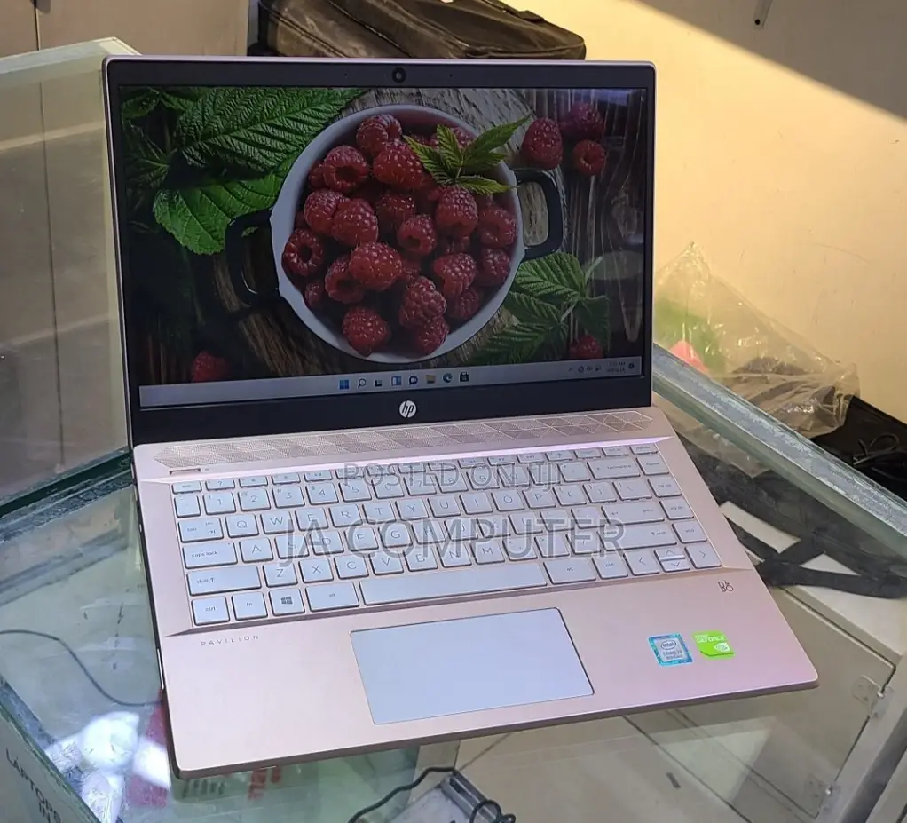 New Laptop HP Pavilion 15 8GB Intel Core I7 HDD+SSD 700GB