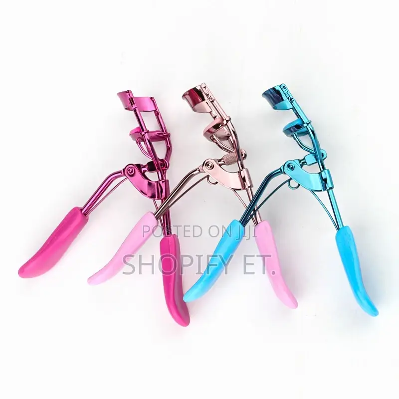 Eyelash Curler