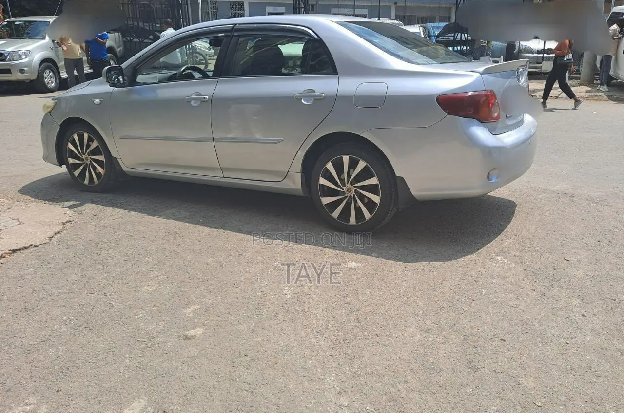 Toyota Corolla 2009 Silver