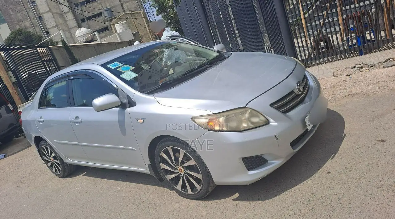 Toyota Corolla 2009 Silver