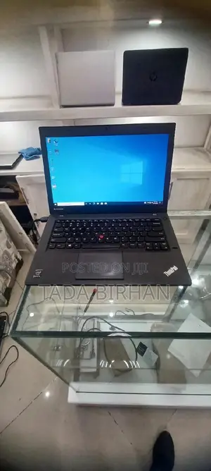New Laptop Lenovo ThinkPad Yoga 4GB Intel Core I5 HDD 1T
