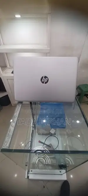 Photo - New Laptop HP EliteBook 840 8GB Intel Core I5 SSD 256GB