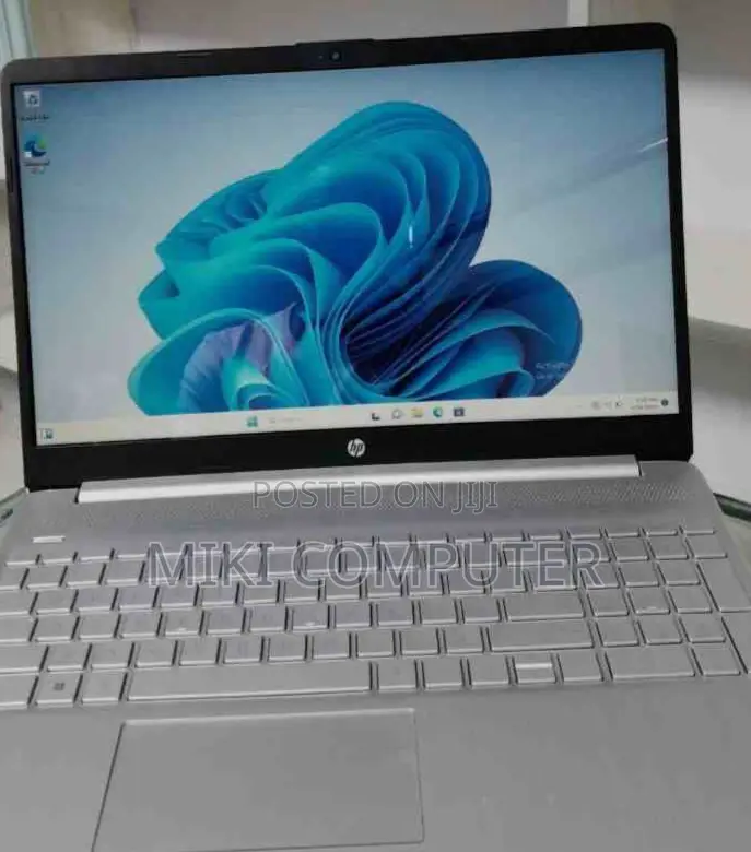 New Laptop HP Stream Notebook 8GB AMD Ryzen 3 SSD 256GB