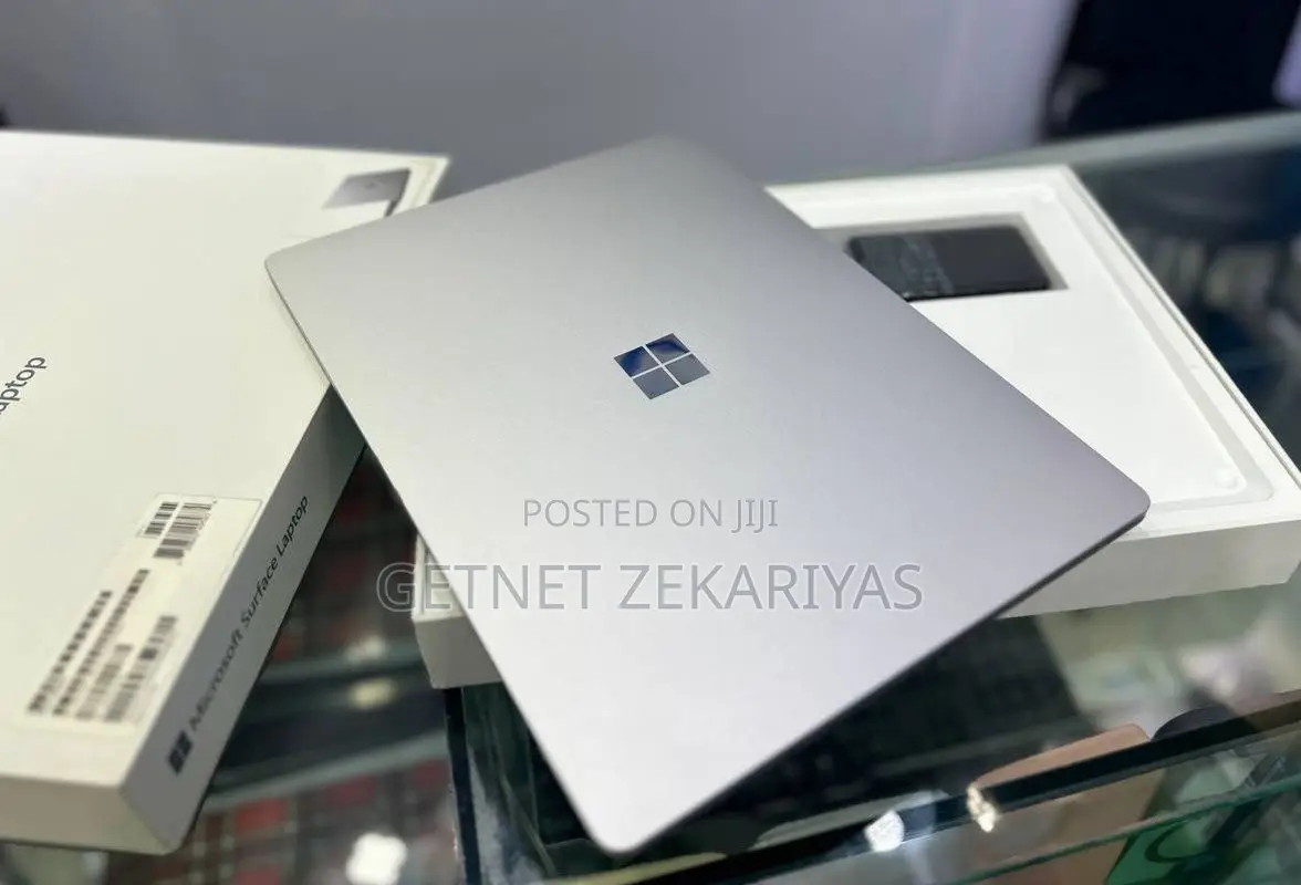 New Laptop Microsoft Surface Laptop 5 8GB Intel Core I5 SSD 256GB
