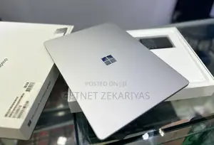New Laptop Microsoft Surface Laptop 5 8GB Intel Core I5 SSD 256GB