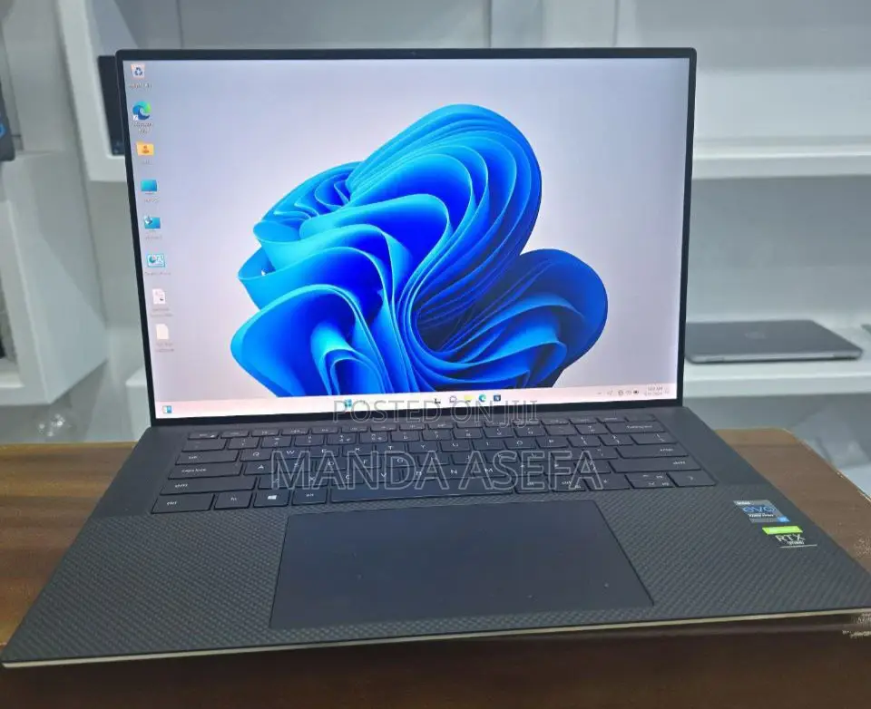 New Laptop Dell XPS 15 32GB Intel Core I7 SSD 512GB