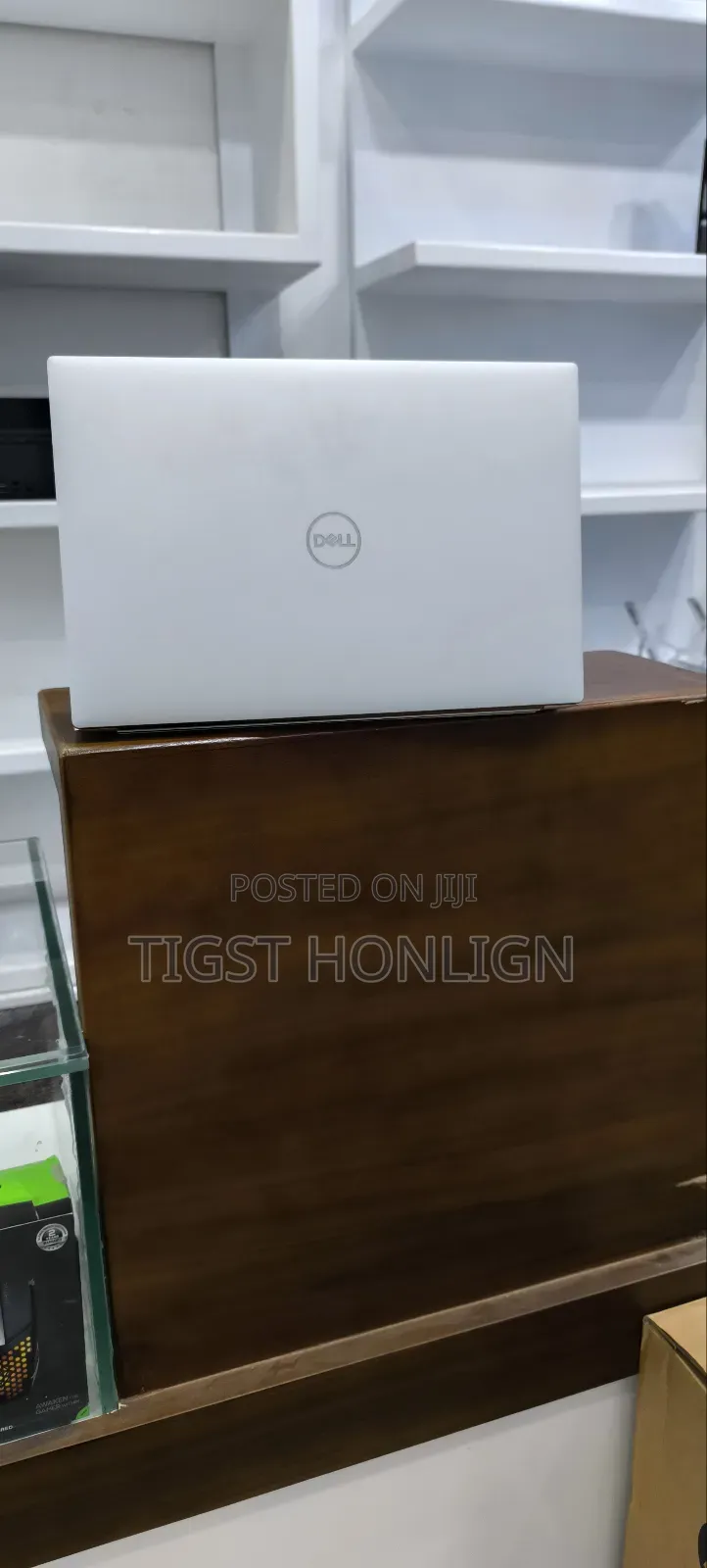 New Laptop Dell XPS 15 32GB Intel Core I7 SSD 1T