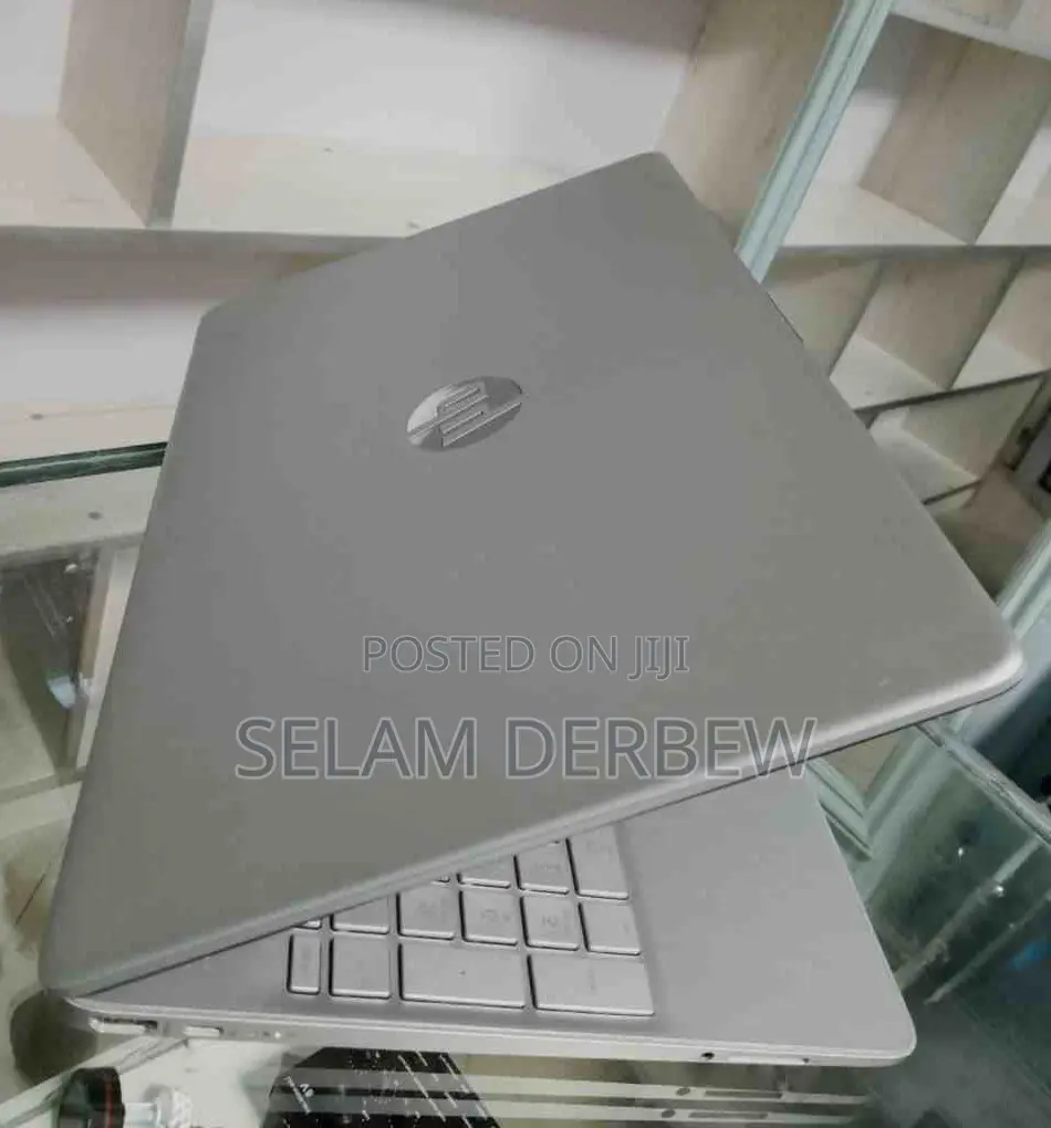 New Laptop HP Stream Notebook 8GB AMD Ryzen 3 SSD 256GB