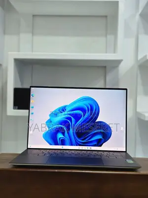 New Laptop Dell XPS 15 32GB Intel Core I7 SSD 1T