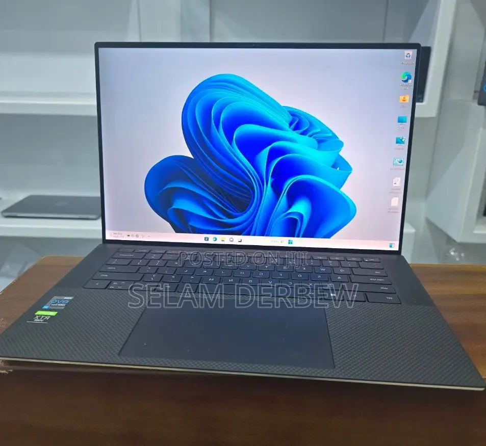 New Laptop Dell XPS 15 32GB Intel Core I7 SSD 1T