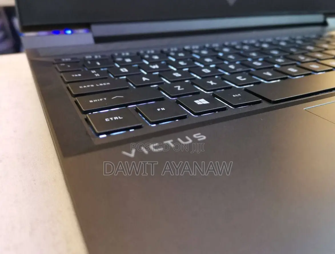 New Laptop HP 16GB AMD Ryzen 5 SSD 1T