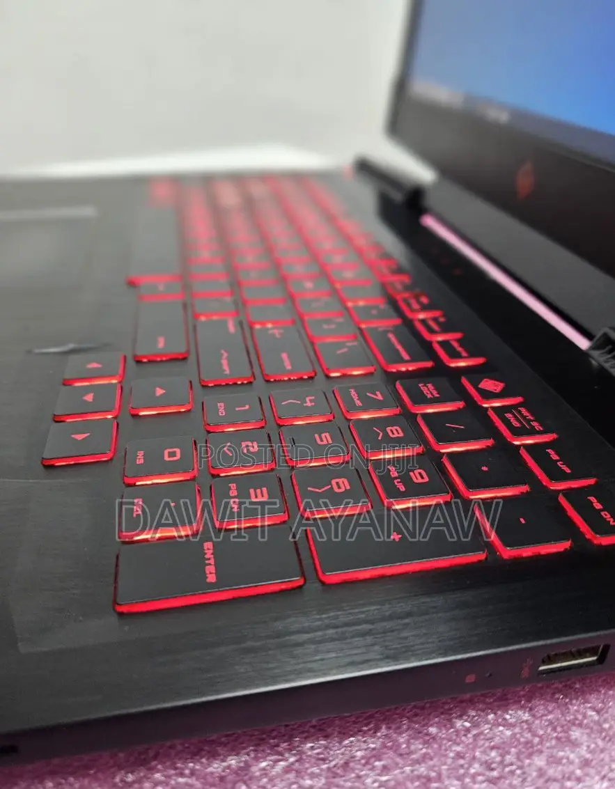 New Laptop HP 4GB Intel Core I7 SSD 512GB