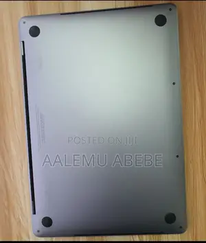 Photo - New Laptop Apple MacBook Pro 2017 16GB Intel Core I5 SSD 256GB