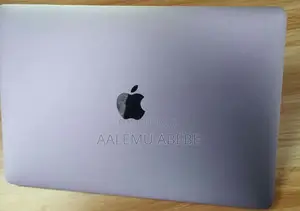 New Laptop Apple MacBook Pro 2017 16GB Intel Core I5 SSD 256GB