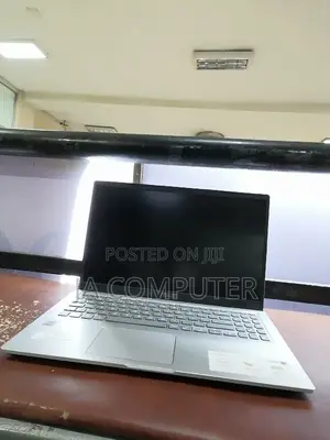 Photo - New Laptop Asus VivoBook 15 X505BA 8GB Intel Core I7 SSD 512GB
