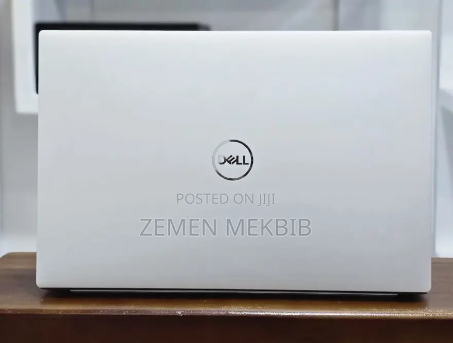 New Laptop Dell XPS 15 32GB Intel Core I7 SSD 1T