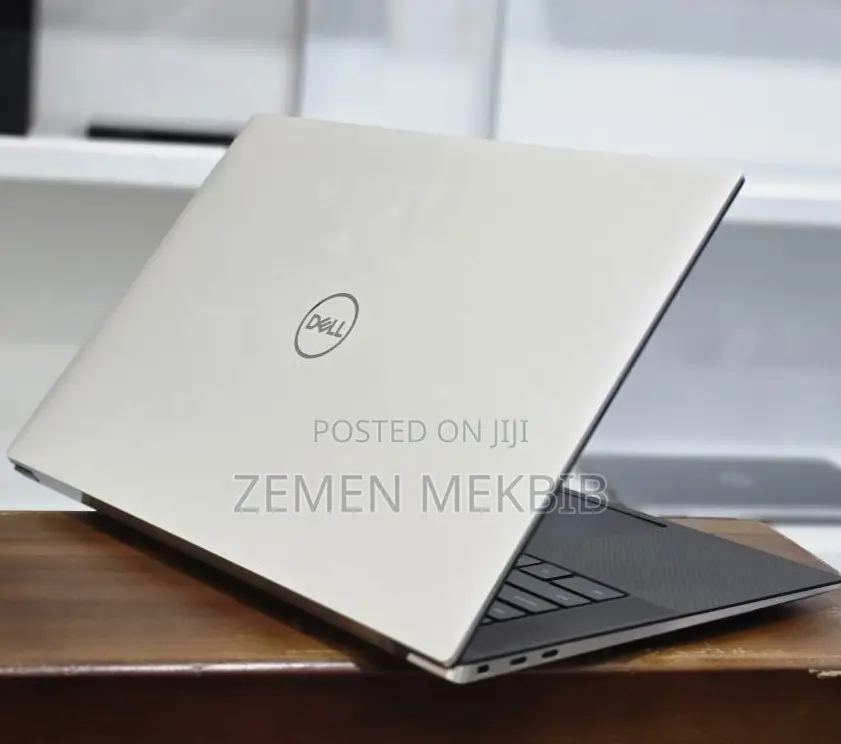 New Laptop Dell XPS 15 32GB Intel Core I7 SSD 1T