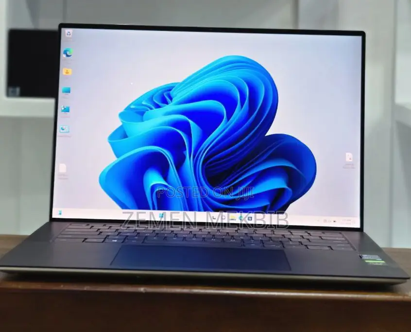 New Laptop Dell XPS 15 32GB Intel Core I7 SSD 1T