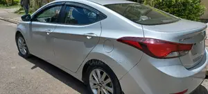 Hyundai Elantra 2013 Silver