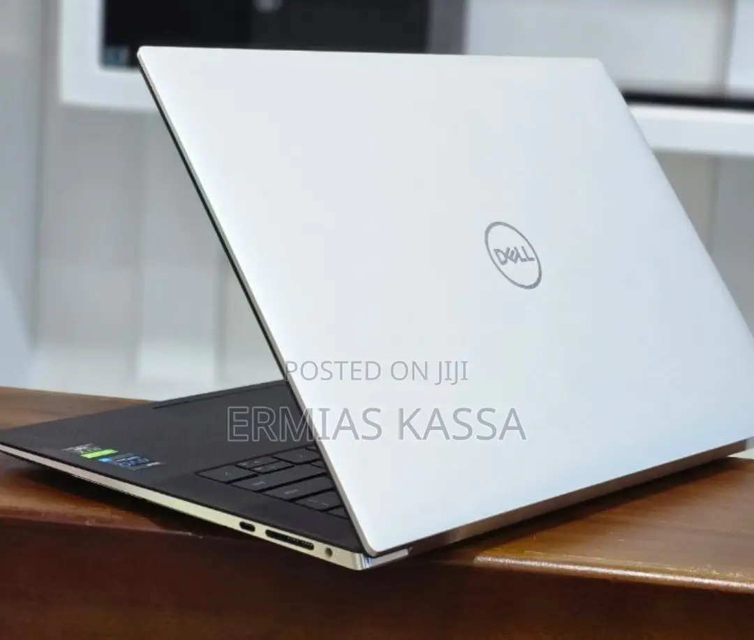 New Laptop Dell XPS 15 32GB Intel Core I7 SSD 1T