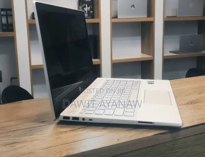 New Laptop HP Pavilion 15 16GB Intel Core I5 SSD 1T