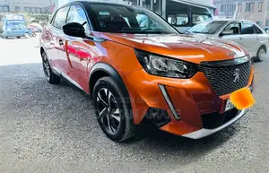 Peugeot 2008 2022 Orange