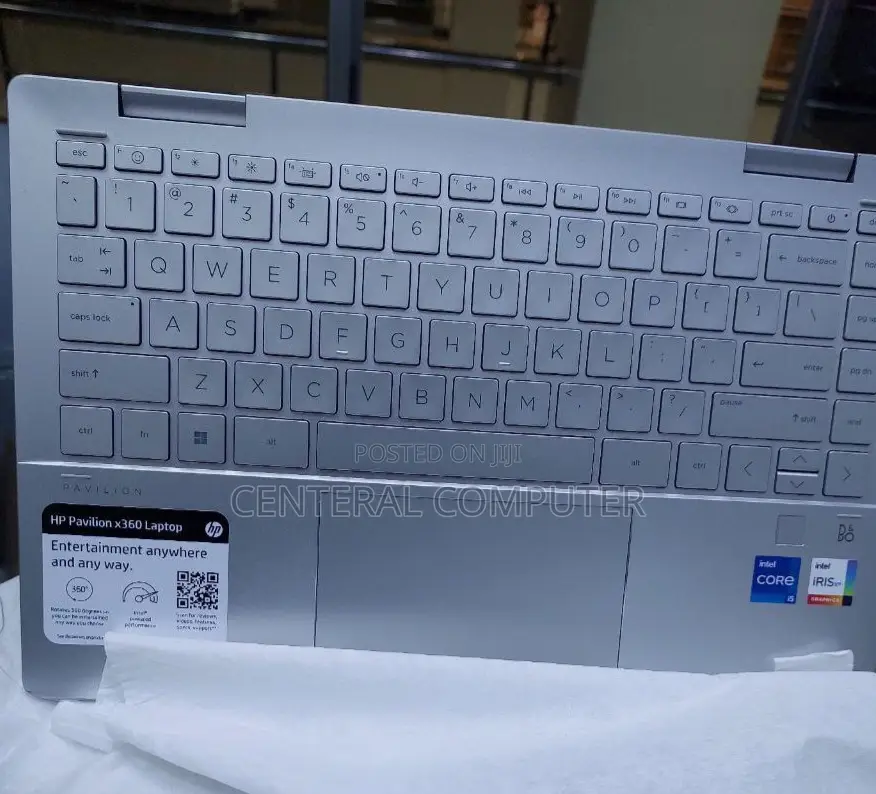 New Laptop HP Pavilion 13 X360 8GB Intel Core I5 SSD 512GB