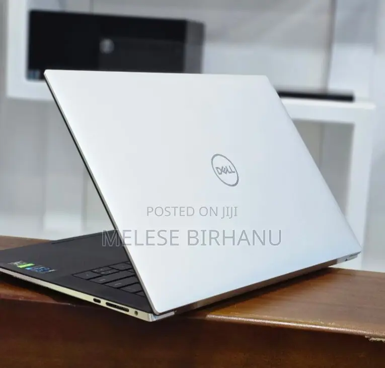 New Laptop Dell XPS 15 32GB Intel Core I7 SSD 1T