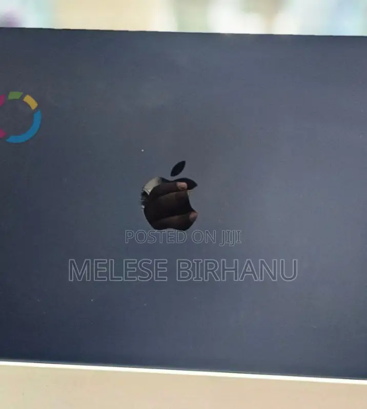 New Laptop Apple MacBook Air 2022 M2 8GB Apple M2 Ultra SSD 256GB