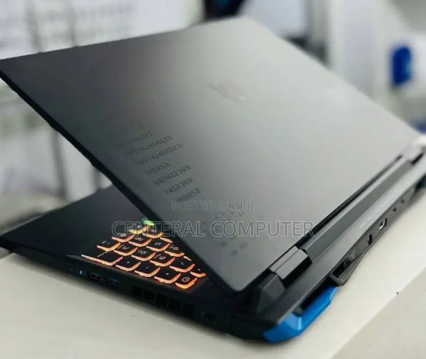 New Laptop Acer Predator Triton 500 SE 16GB Intel Core I7 SSD 512GB