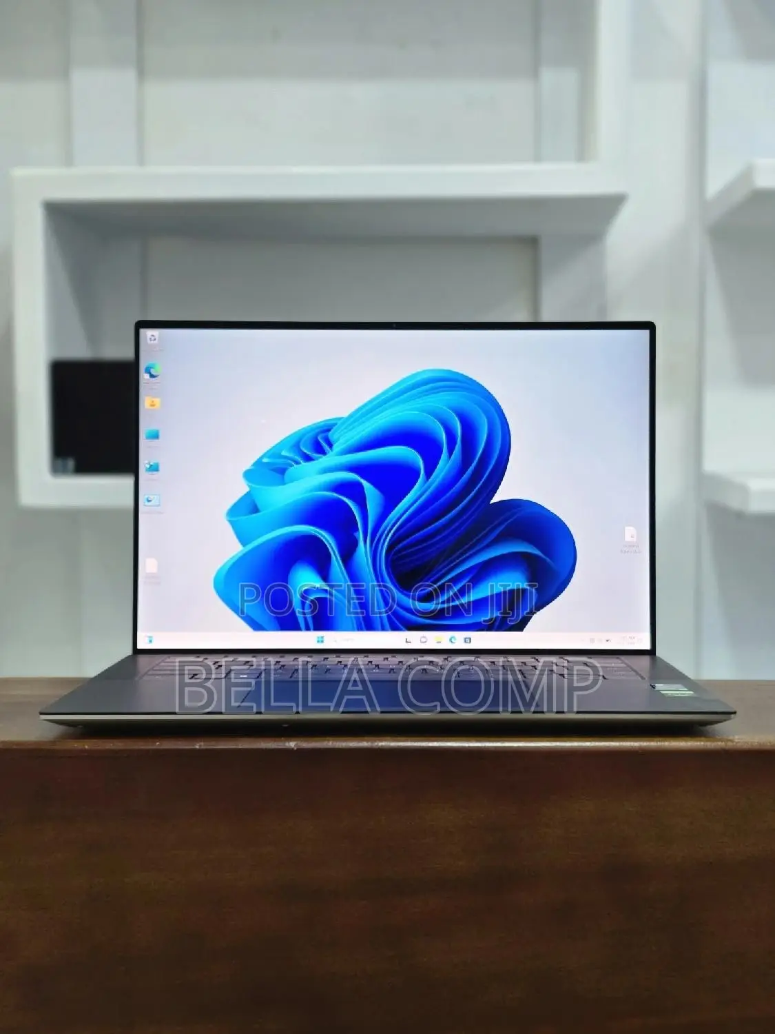 New Laptop Dell XPS 15 32GB Intel Core I7 SSD 1T