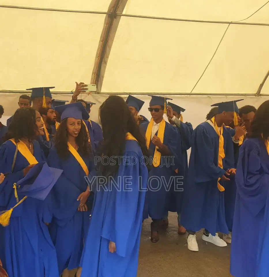 የምርቃት ጋውን ኪራይ