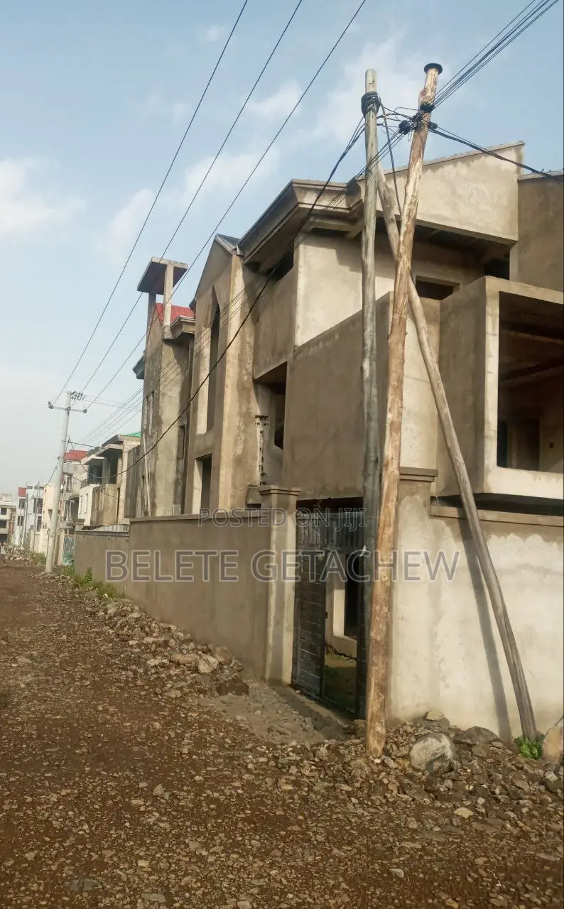 5bdrm Duplex in Arabsa Diaspora G+2, Bole for sale