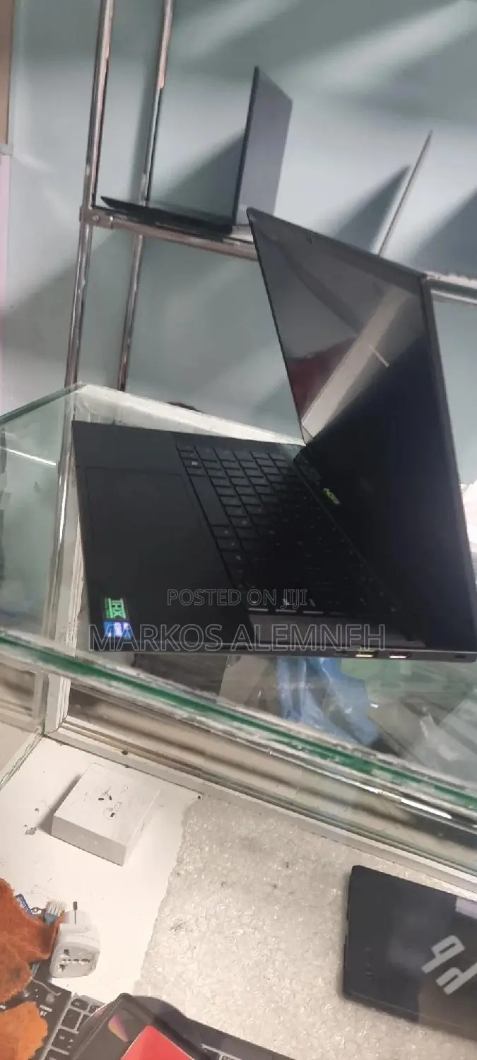 New Laptop Razer Blade 16GB Intel Core I7 SSD 1T