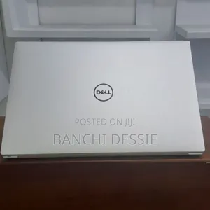 New Laptop Dell XPS 15 32GB Intel Core I9 SSD 2T